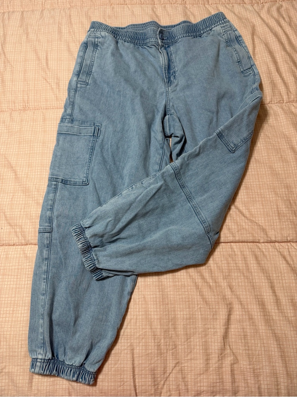 American Eagle Outfitters Light Blue Relaxed Cargo Jogger Jeans